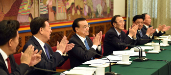李克強(qiáng)主持召開(kāi)國(guó)務(wù)院常務(wù)會(huì)議 確定加強(qiáng)財(cái)政民生支出保障的措施